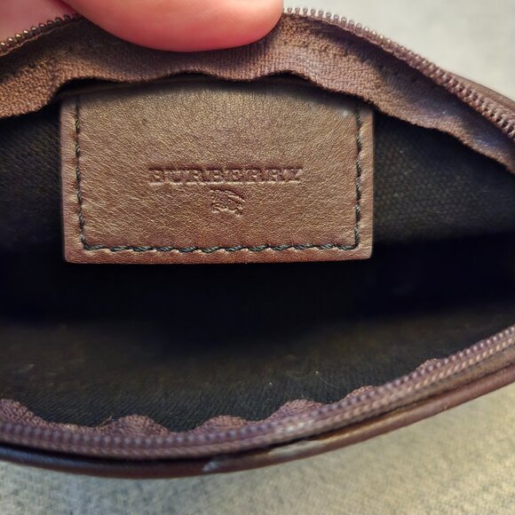 Burberry Leather Travel Pouch - Picture 3 of 6